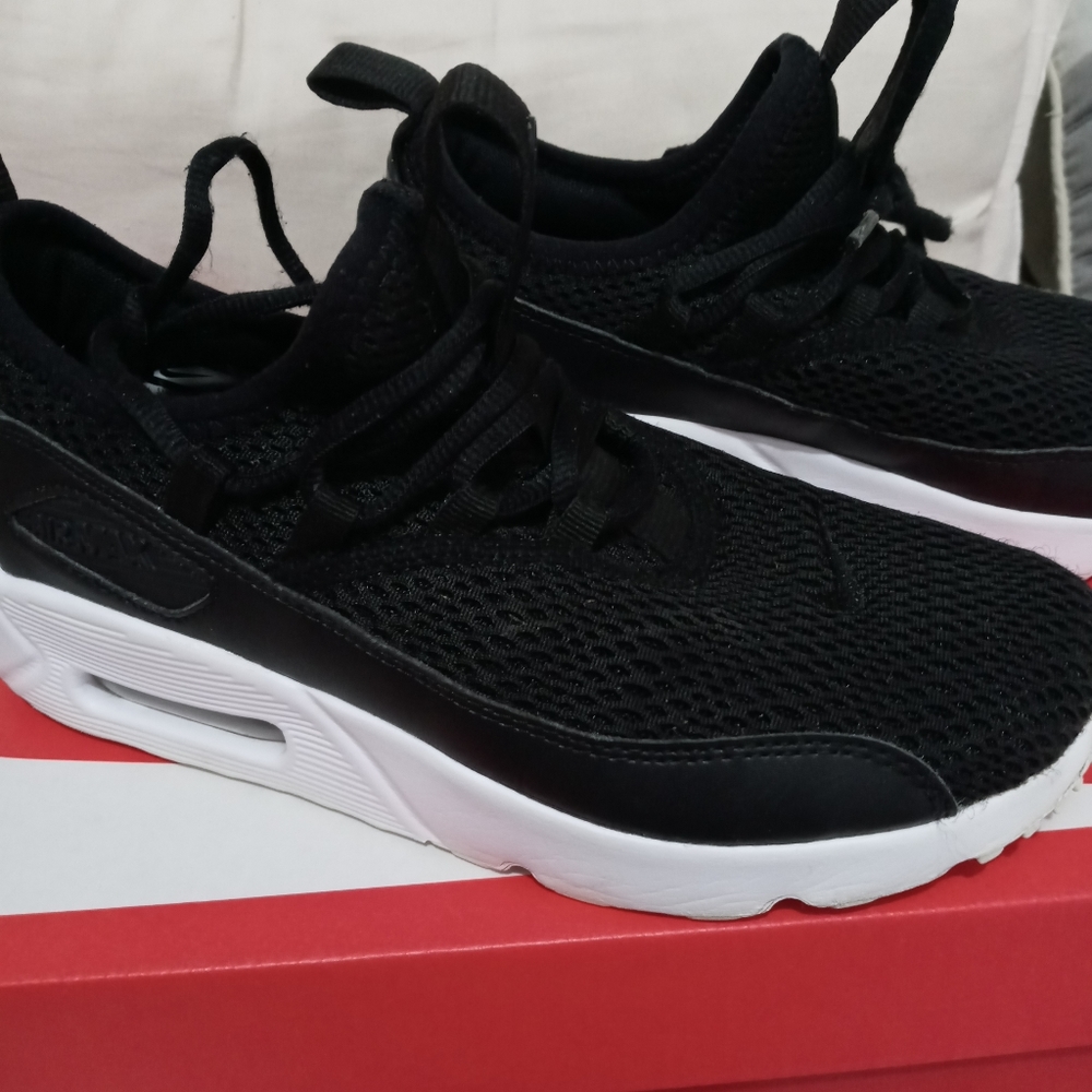 Hot Flame Black Nike Air Max 90 EZ - 4Y - Picture 2 of 6